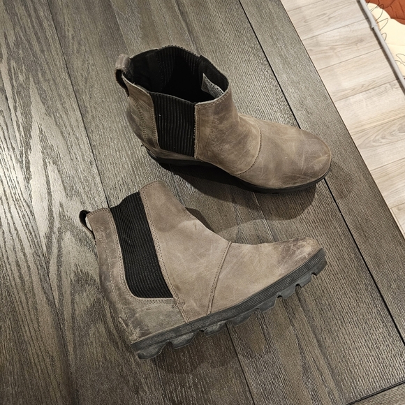 Sorel Women’s Joan of Arctic Wedge ll Chelsea Boots - Picture 3 of 8